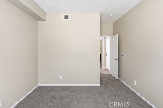 Detail Gallery Image 21 of 52 For 7325 Round Hill Dr, Lancaster,  CA 93536 - 5 Beds | 3 Baths