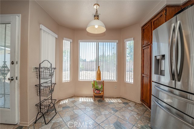 Detail Gallery Image 9 of 32 For 22569 Southwalk St, Moreno Valley,  CA 92553 - 3 Beds | 2/1 Baths