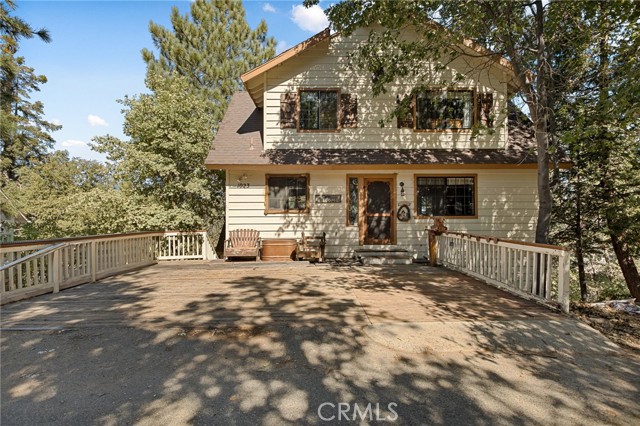 Detail Gallery Image 1 of 32 For 1023 Sandalwood Dr, Lake Arrowhead,  CA 92352 - 3 Beds | 2/1 Baths