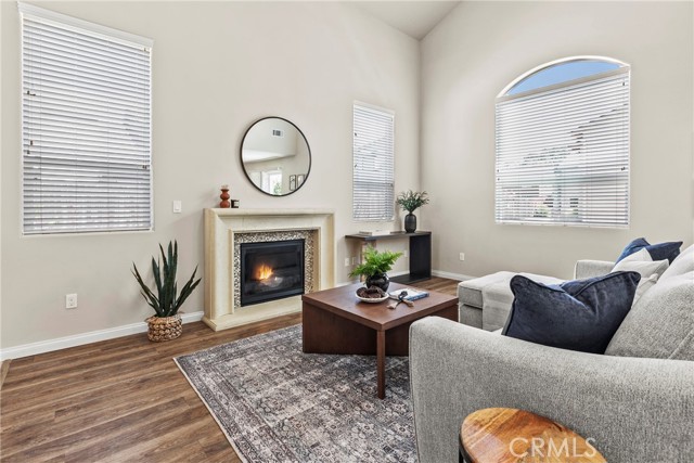 Detail Gallery Image 5 of 36 For 263 Spruce St #B,  Arroyo Grande,  CA 93420 - 3 Beds | 2/1 Baths
