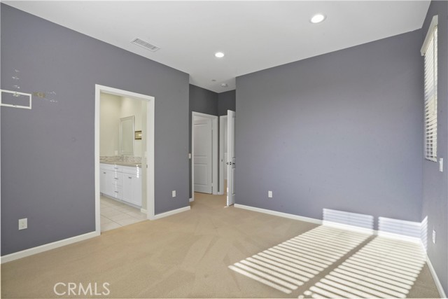 Detail Gallery Image 20 of 35 For 14914 W. Navarre Way, Sylmar,  CA 91342 - 4 Beds | 2/1 Baths