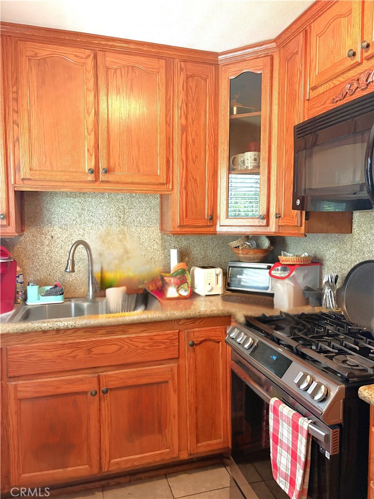 https://media.crmls.org/medias/3ac354ef-9f24-41c1-9e15-85ff78887414.jpg?preset=X-Large