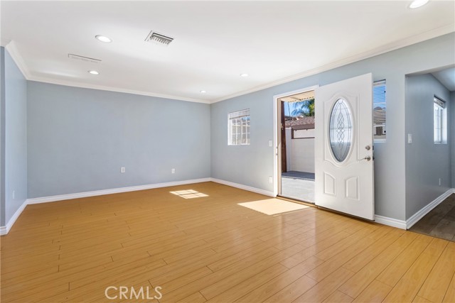 Detail Gallery Image 5 of 13 For 12008 Ratner, North Hollywood,  CA 91605 - 2 Beds | 1 Baths