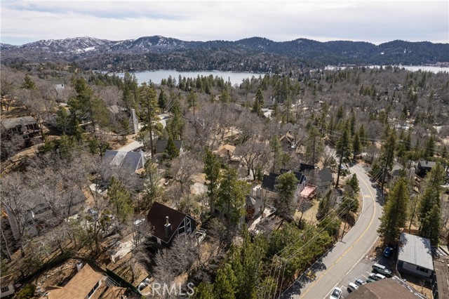 Detail Gallery Image 21 of 26 For 1275 Golden Rule Ln, Lake Arrowhead,  CA 92352 - 4 Beds | 2 Baths