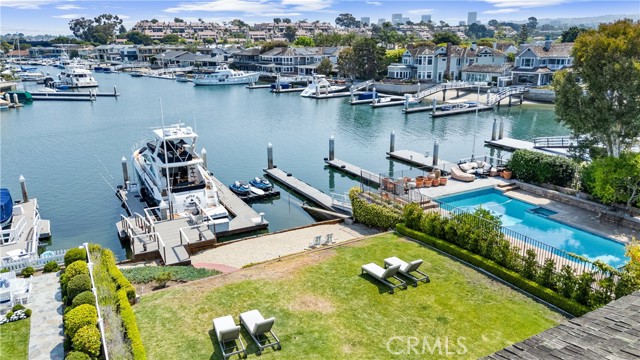 Detail Gallery Image 31 of 36 For 11 Harbor Is, Newport Beach,  CA 92660 - 3 Beds | 2 Baths