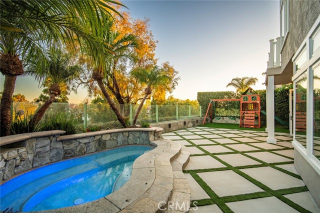 14 Glastonbury Place, Laguna Niguel CA: https://media.crmls.org/medias/3ac7f541-4a71-4203-a7a5-1f947b5fe4b7.jpg