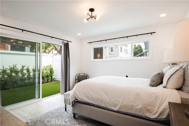 301 4th St, Manhattan Beach, California 90266, 4 Bedrooms Bedrooms, ,3 BathroomsBathrooms,Residential,Sold,4th St,SB22117855