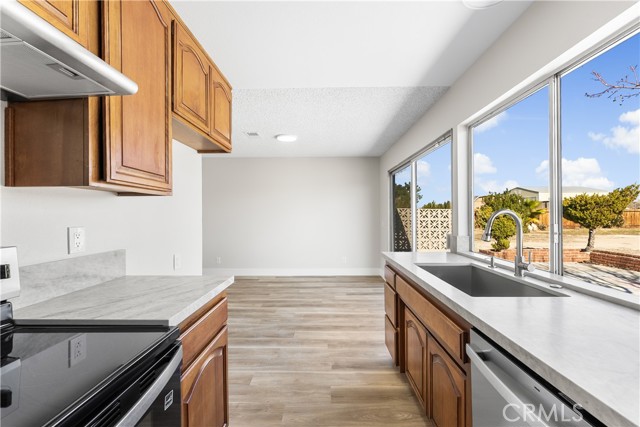 Detail Gallery Image 21 of 45 For 40596 Fieldspring, Lancaster,  CA 93535 - 3 Beds | 2 Baths
