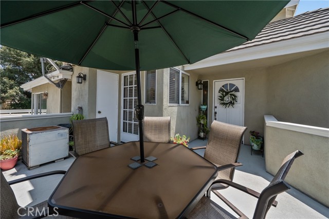 23957 Arroyo Park Drive, Valencia CA: https://media.crmls.org/medias/3ac93799-f219-4a91-bfc0-291f2de1c303.jpg