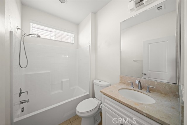 Detail Gallery Image 9 of 55 For 10836 Portofino, Riverside,  CA 92503 - 5 Beds | 3 Baths