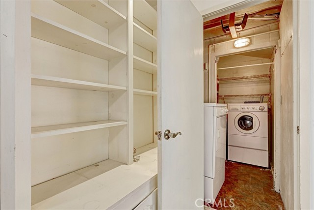 Image 13 of 32 For 3035 Malcolm