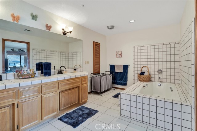 Detail Gallery Image 25 of 75 For 1388 N Jemez Trl, Landers,  CA 92285 - 3 Beds | 3 Baths