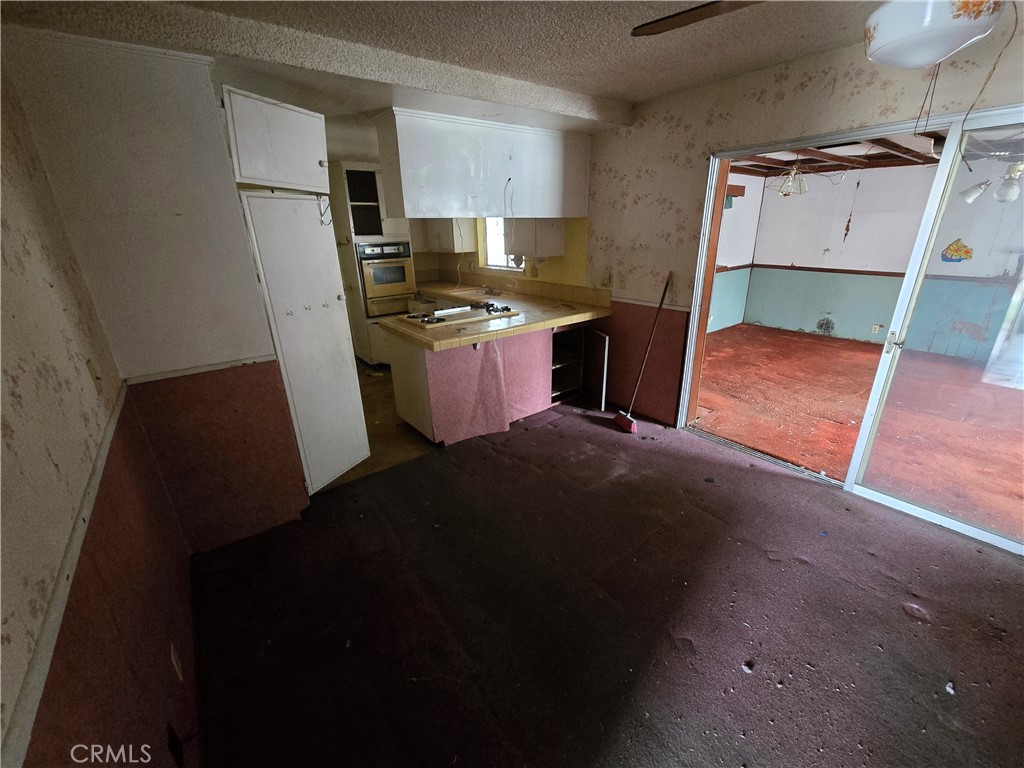 https://media.crmls.org/medias/3acd5057-e458-4a74-9ae7-6ea2884de1dc.jpg?preset=X-Large