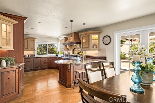 26811 Via Matador, Mission Viejo CA: https://media.crmls.org/medias/3acdae4b-4116-4931-aa4a-fa6f6c28f889.jpg