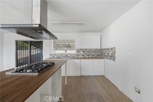 Detail Gallery Image 5 of 39 For 8912 S Fir, Los Angeles,  CA 90002 - 3 Beds | 2 Baths