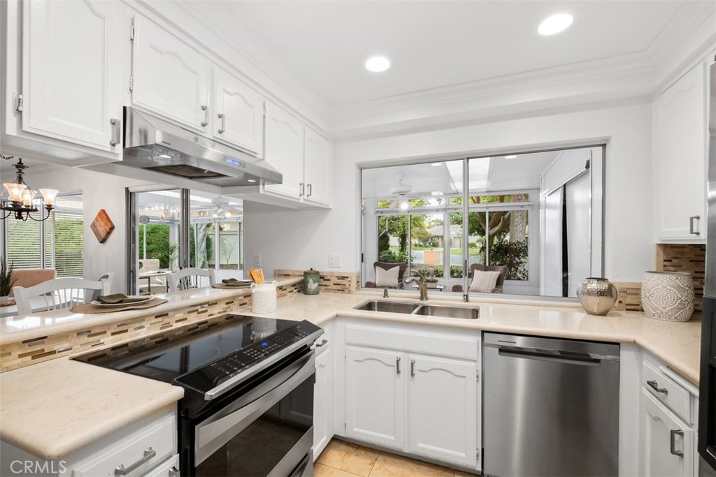 MLS #OC25227227 image #11