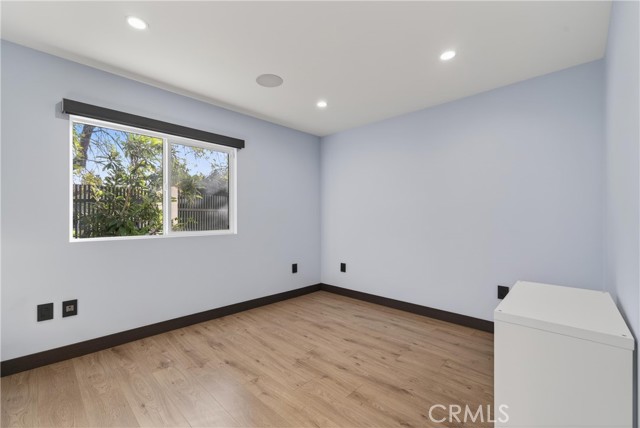 Detail Gallery Image 38 of 62 For 20431 Germain, Chatsworth,  CA 91311 - 5 Beds | 3/1 Baths