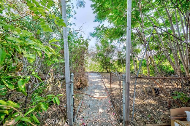 Detail Gallery Image 10 of 13 For 3917 Paige St, Los Angeles,  CA 90031 - 2 Beds | 1 Baths