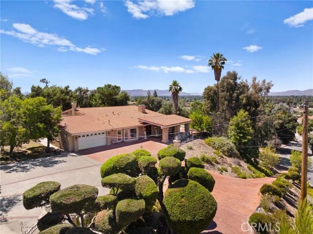 Detail Gallery Image 1 of 74 For 27445 Big Springs Ranch Rd, Hemet,  CA 92544 - 5 Beds | 3/1 Baths