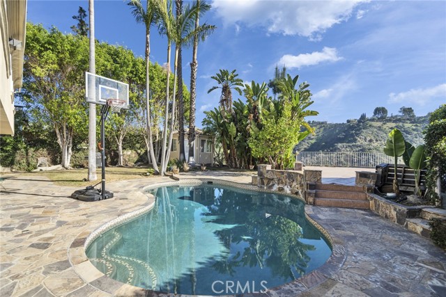 Detail Gallery Image 27 of 32 For 2412 Jupiter, Los Angeles,  CA 90046 - 6 Beds | 5 Baths