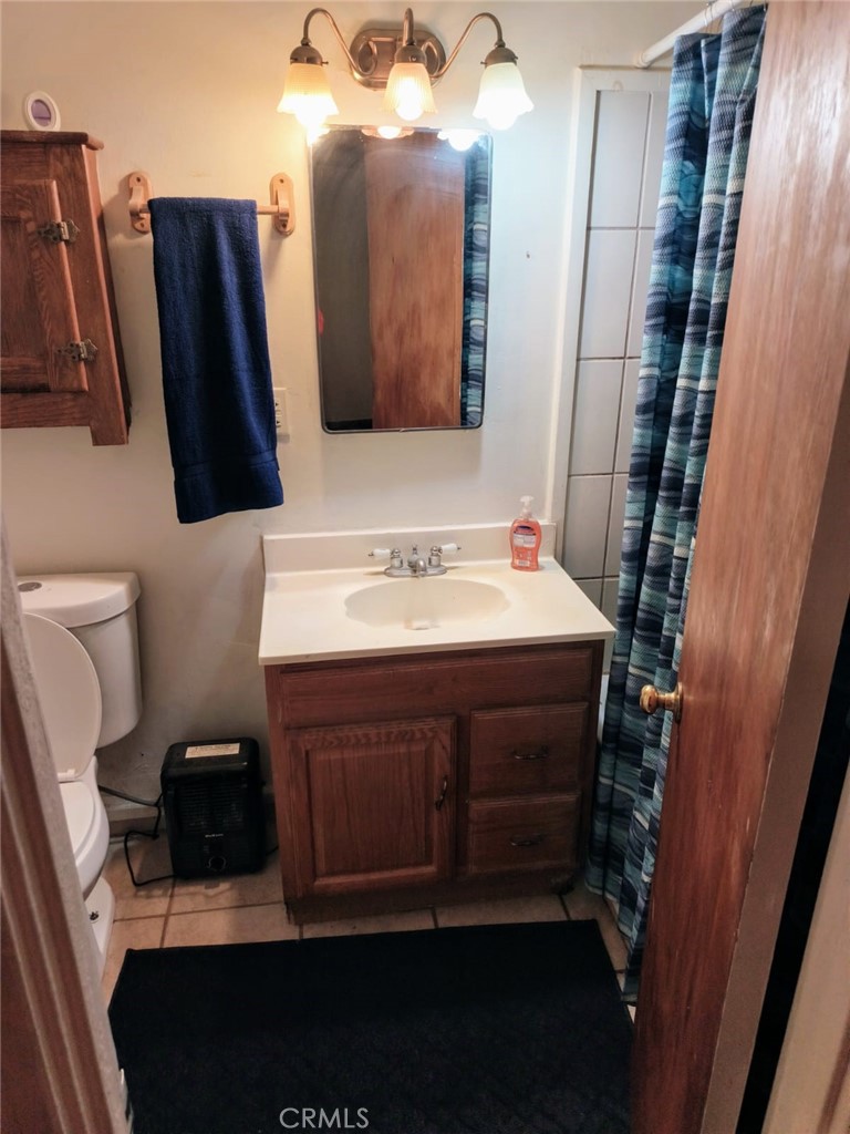 https://media.crmls.org/medias/3ad0c725-a3bc-43cb-ad29-d8604b7a7891.jpg?preset=X-Large