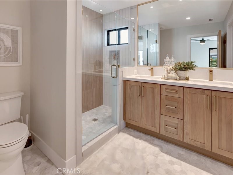 MLS #OC25223093 image #9