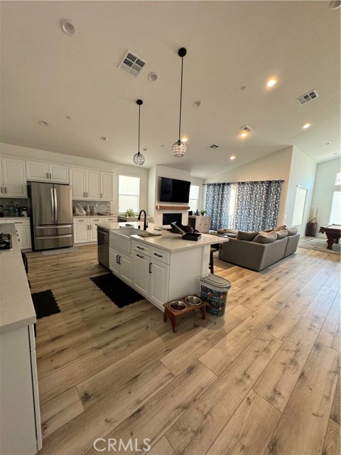 Detail Gallery Image 7 of 7 For 1524 Winding Sun Dr, Beaumont,  CA 92223 - 2 Beds | 2/1 Baths