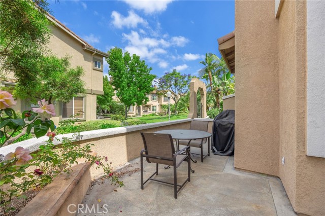 448 N Londonderry Lane, Orange CA: https://media.crmls.org/medias/3ad5287b-d6bc-4fee-a515-178d0d7ae3ad.jpg