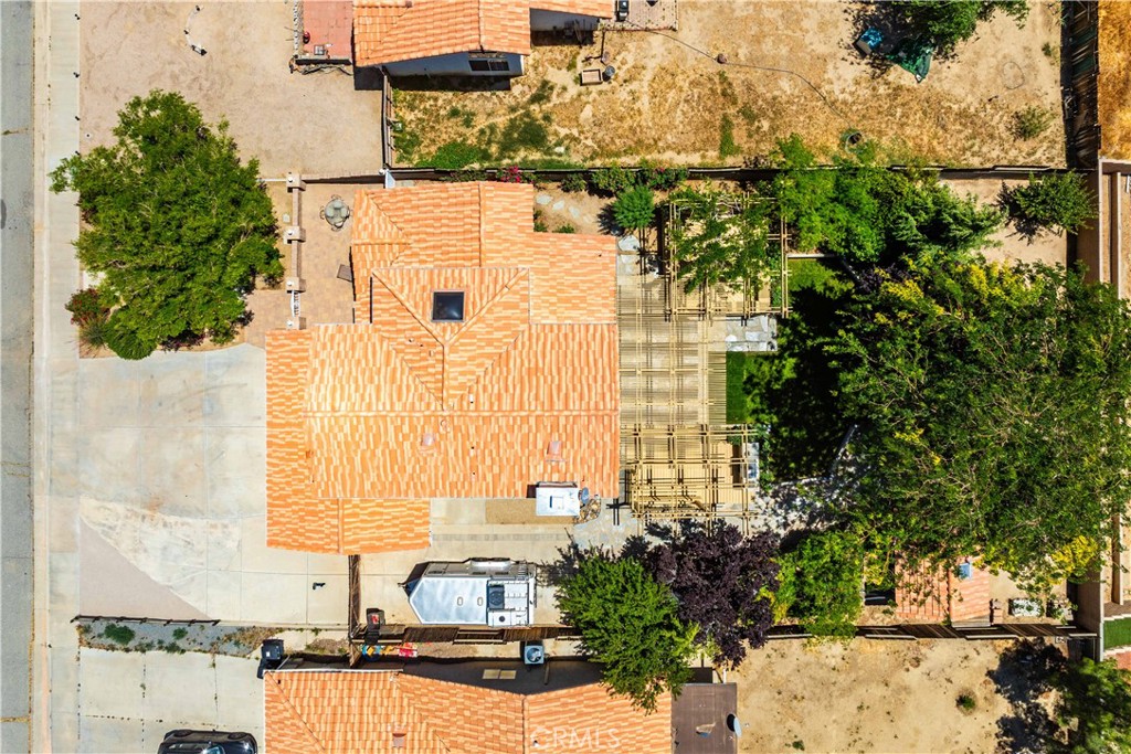 https://media.crmls.org/medias/3ad52b98-6b22-4a3a-a5f4-56d0aa7d49e1.jpg?preset=X-Large