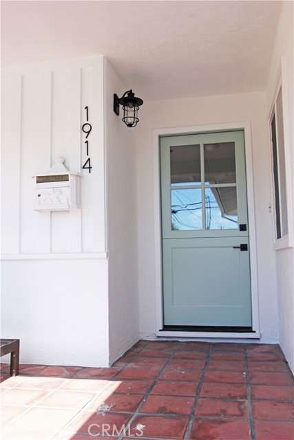1914 Pelican Avenue, San Pedro CA: https://media.crmls.org/medias/3ad550e2-f329-45e3-b2da-623e01351c35.jpg