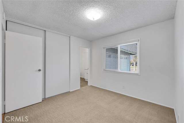 Detail Gallery Image 15 of 35 For 16572 Patricia Ln, Huntington Beach,  CA 92647 - 4 Beds | 2 Baths