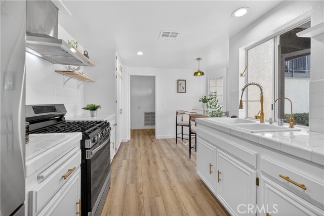 Detail Gallery Image 14 of 47 For 5534 Las Virgenes #119,  Calabasas,  CA 91302 - 3 Beds | 2/1 Baths