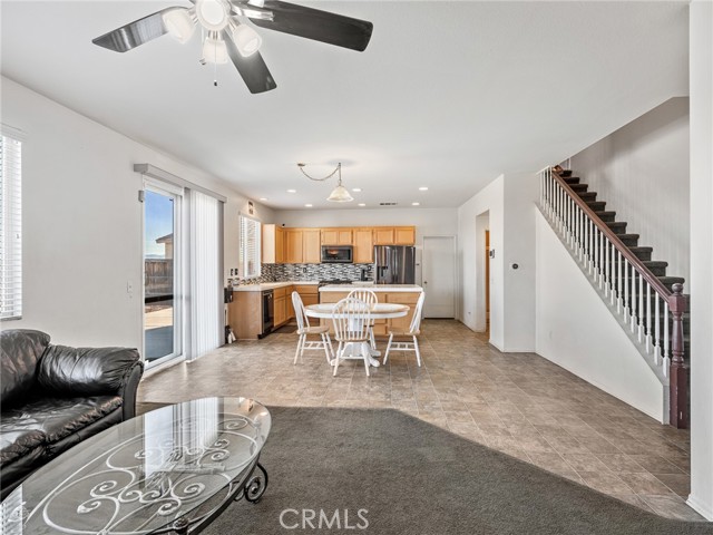 Detail Gallery Image 13 of 42 For 12685 Biscayne, Victorville,  CA 92392 - 5 Beds | 3/1 Baths