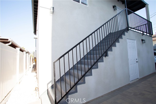 Detail Gallery Image 9 of 9 For 2255 Catalina St #201,  Burbank,  CA 91504 - 0 Beds | 1 Baths