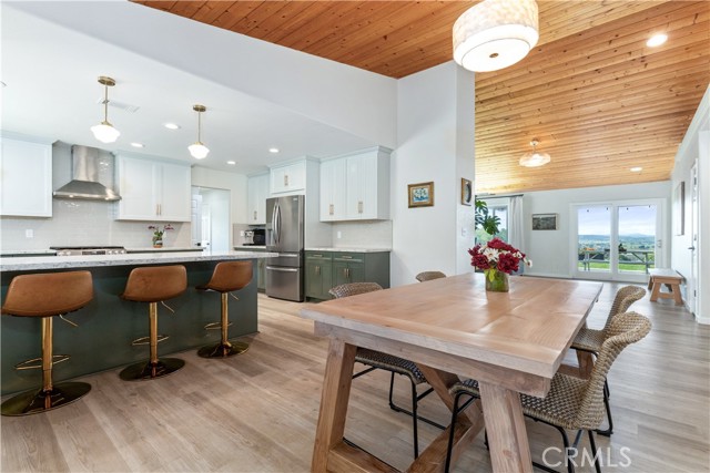 Detail Gallery Image 7 of 66 For 5530 El Pharo, Paso Robles,  CA 93446 - 5 Beds | 2/1 Baths