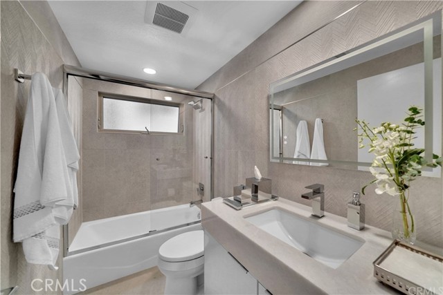 Detail Gallery Image 22 of 28 For 415 Orchid Ave, Corona Del Mar,  CA 92625 - 3 Beds | 2/1 Baths