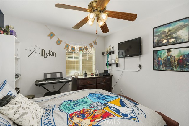 Detail Gallery Image 15 of 28 For 25880 Iris Ave #B,  Moreno Valley,  CA 92551 - 2 Beds | 2/1 Baths