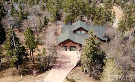 1186 Alameda Ct, Big Bear CA: https://media.crmls.org/medias/3ada897b-9b60-424c-9d4a-e0f55c208f8e.jpg