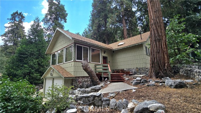 Detail Gallery Image 1 of 21 For 40969 Spruce Dr, Forest Falls,  CA 92339 - 2 Beds | 1 Baths