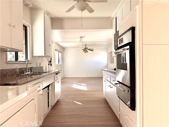 Detail Gallery Image 3 of 14 For 545 N 5th, La Puente,  CA 91744 - 3 Beds | 2 Baths