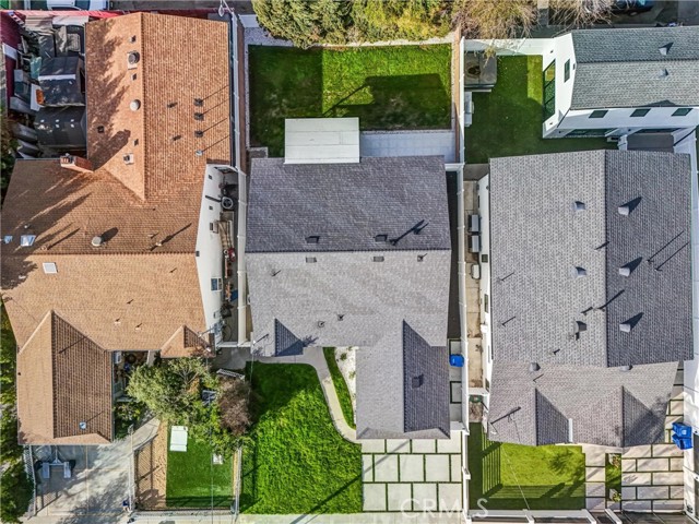 Detail Gallery Image 40 of 43 For 13021 Killion St, Sherman Oaks,  CA 91401 - 3 Beds | 2/1 Baths