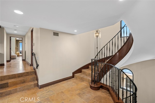 Detail Gallery Image 25 of 32 For 1414 W Oceanfront, Newport Beach,  CA 92661 - 4 Beds | 5 Baths