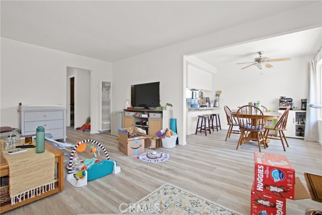 18702 Demion Lane, Huntington Beach CA: https://media.crmls.org/medias/3ade7afd-f7f1-42cb-9334-a6336129f571.jpg