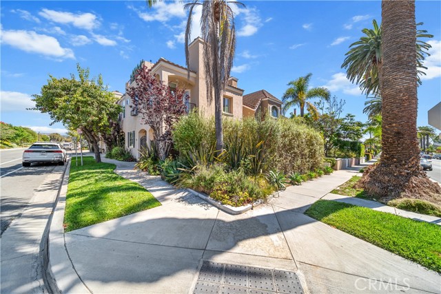 Detail Gallery Image 41 of 41 For 720 Marguerite Ave #1,  Corona Del Mar,  CA 92625 - 3 Beds | 2/1 Baths