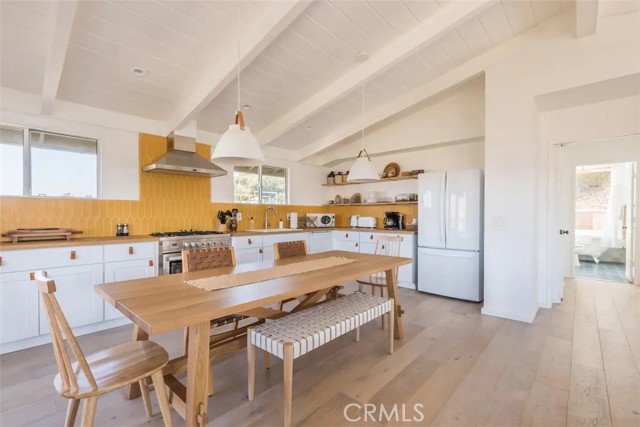 Detail Gallery Image 10 of 39 For 5637 Minna Gombell Ln, Pioneertown,  CA 92268 - 2 Beds | 2 Baths