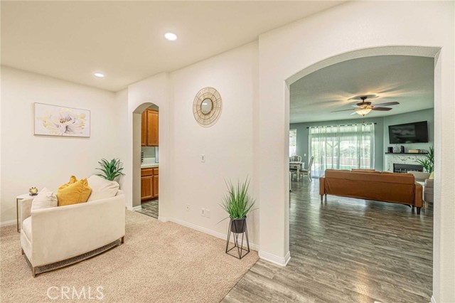 Detail Gallery Image 3 of 35 For 37058 Alton Dr, Palmdale,  CA 93550 - 4 Beds | 2 Baths