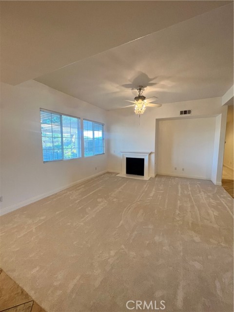 Detail Gallery Image 8 of 34 For 53051 Imperial, Lake Elsinore,  CA 92532 - 4 Beds | 2/1 Baths