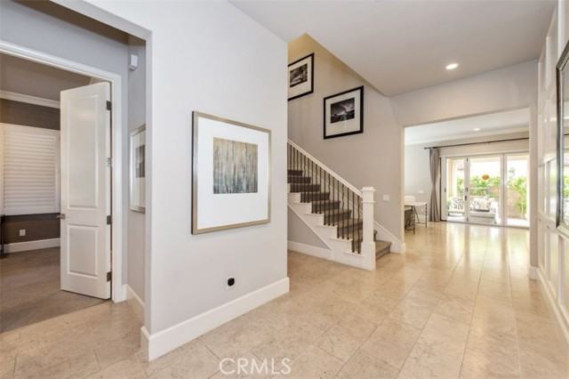 Detail Gallery Image 3 of 22 For 117 Frontier, Irvine,  CA 92620 - 4 Beds | 4/1 Baths