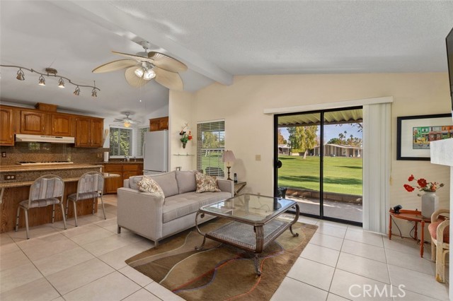 Detail Gallery Image 14 of 46 For 73450 Country Club Dr #278,  Palm Desert,  CA 92260 - 3 Beds | 2 Baths