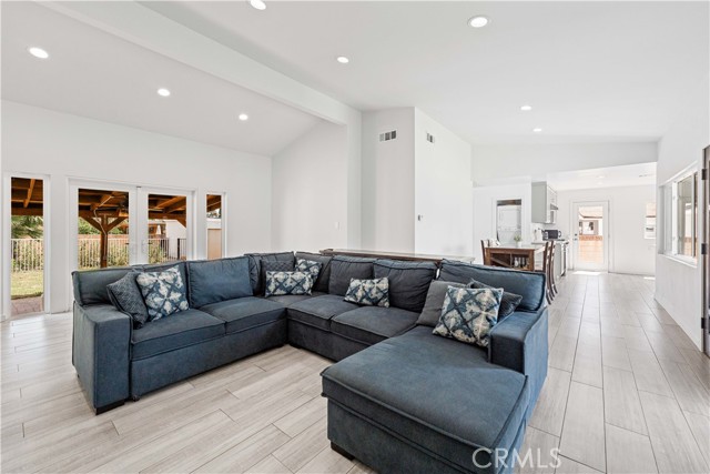 14428 Sayre Street photo 8